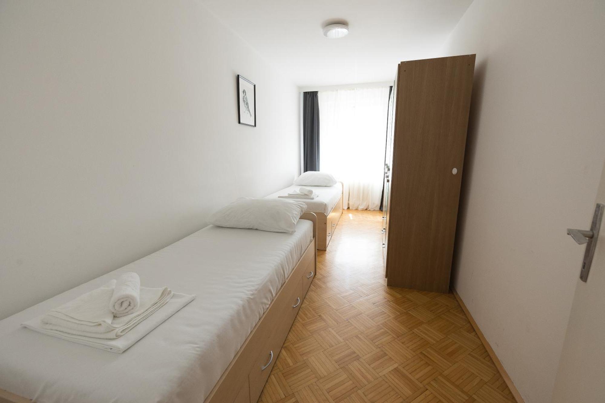 Retro Apartment In The City Center. Vienna Esterno foto
