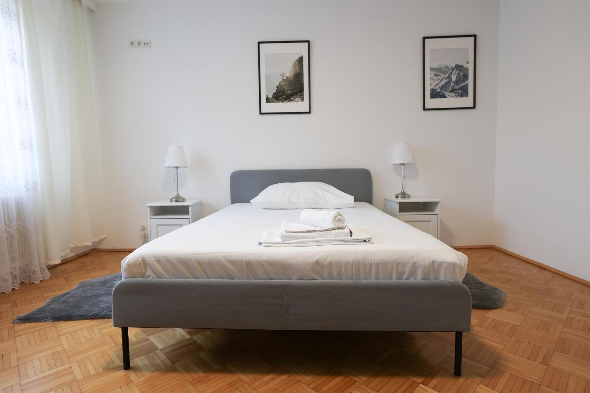 Retro Apartment In The City Center. Vienna Esterno foto
